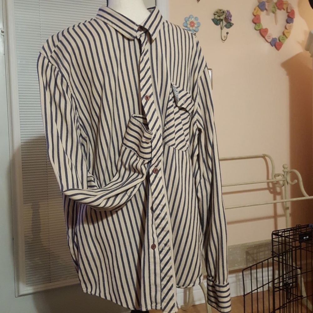 Levi' s Shirt